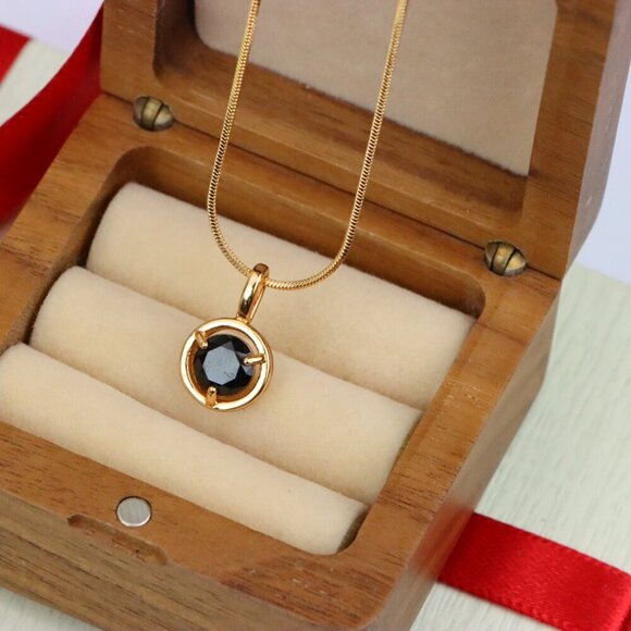 "Round Black Pendant with Gold Finish – Elegant Statement Jewelry Piece,XPPT1706 - Picture 8 of 13